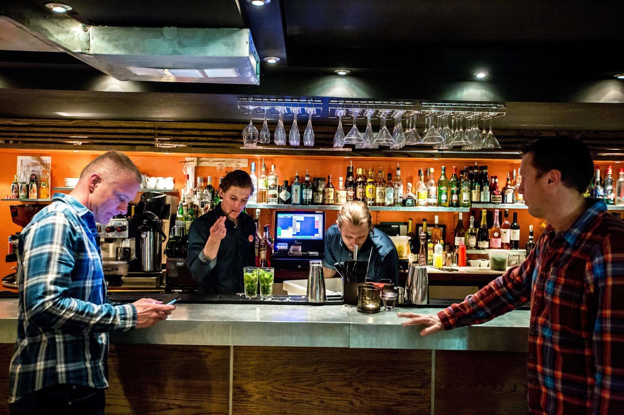 Langley Hotel Victors วาลดีแซร์ ภายนอก รูปภาพ